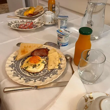 Le Manoir De La Cane Bed & Breakfast Montfort-sur-Meu